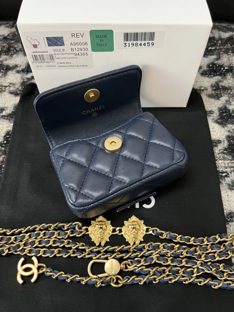 Ch**el wallets 4017-0358