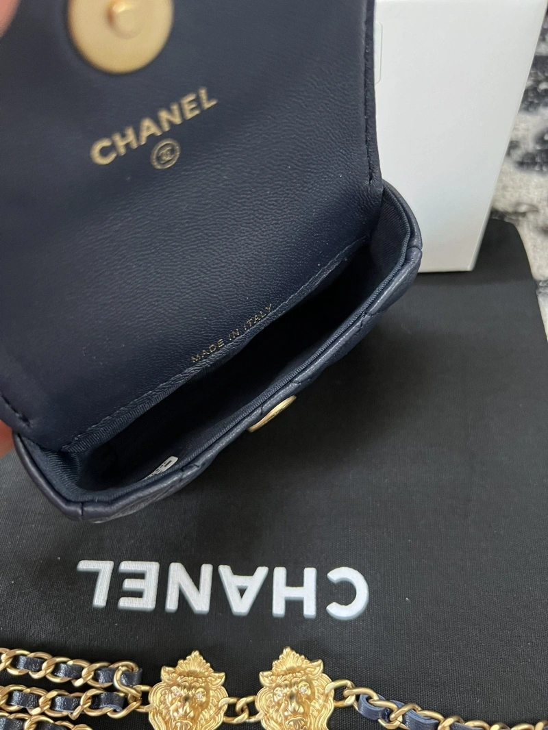 Ch**el wallets 4017-0358