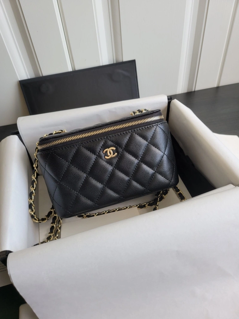 Ch**el cosmetic bags 4017-0360