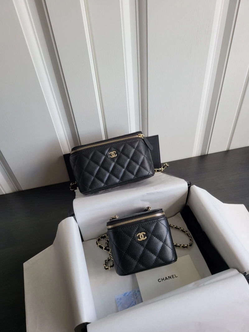 Ch**el cosmetic bags 4017-0361