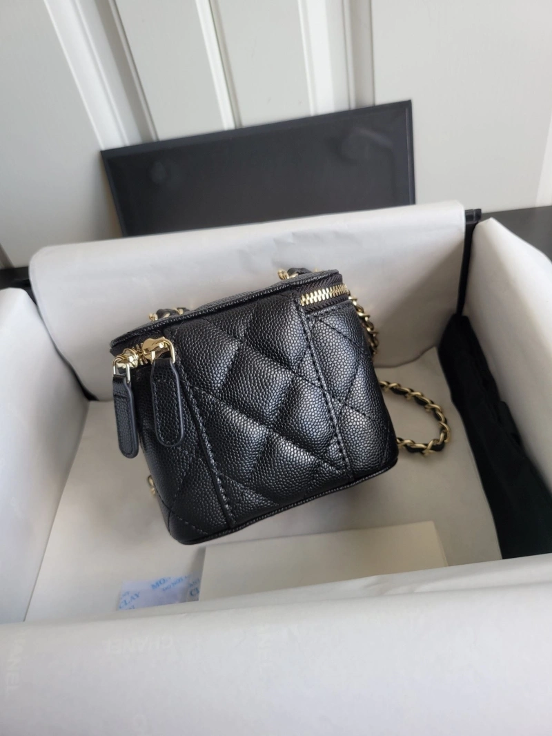 Ch**el cosmetic bags 4017-0361