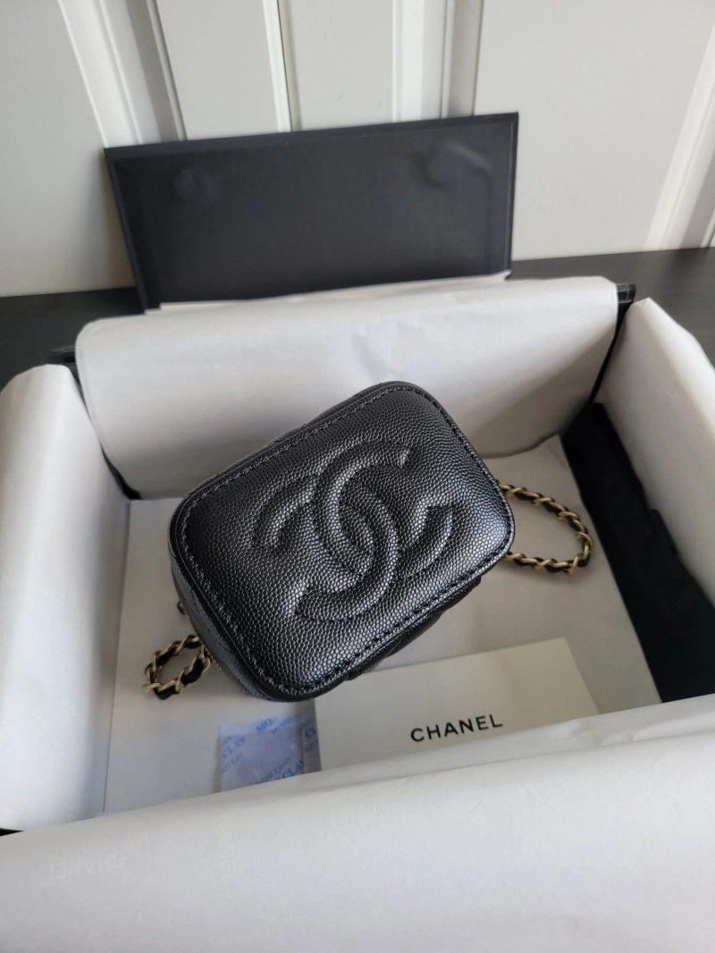 Ch**el cosmetic bags 4017-0361
