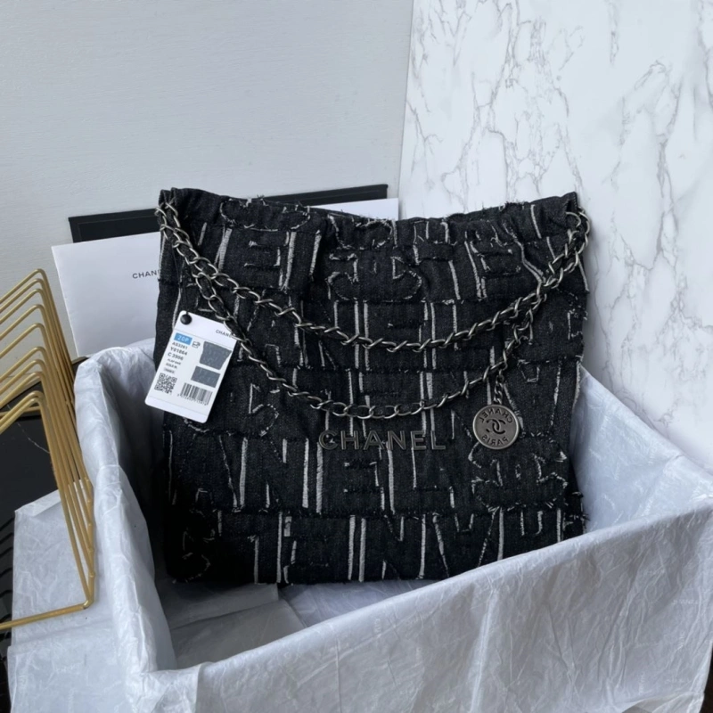 Ch**el shopping bags 4017-0383