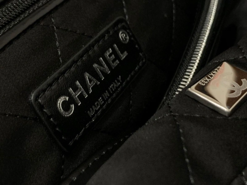 Ch**el shopping bags 4017-0398