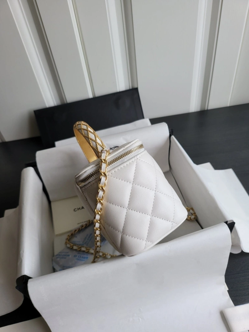 Ch**el cosmetic bags 4017-0407