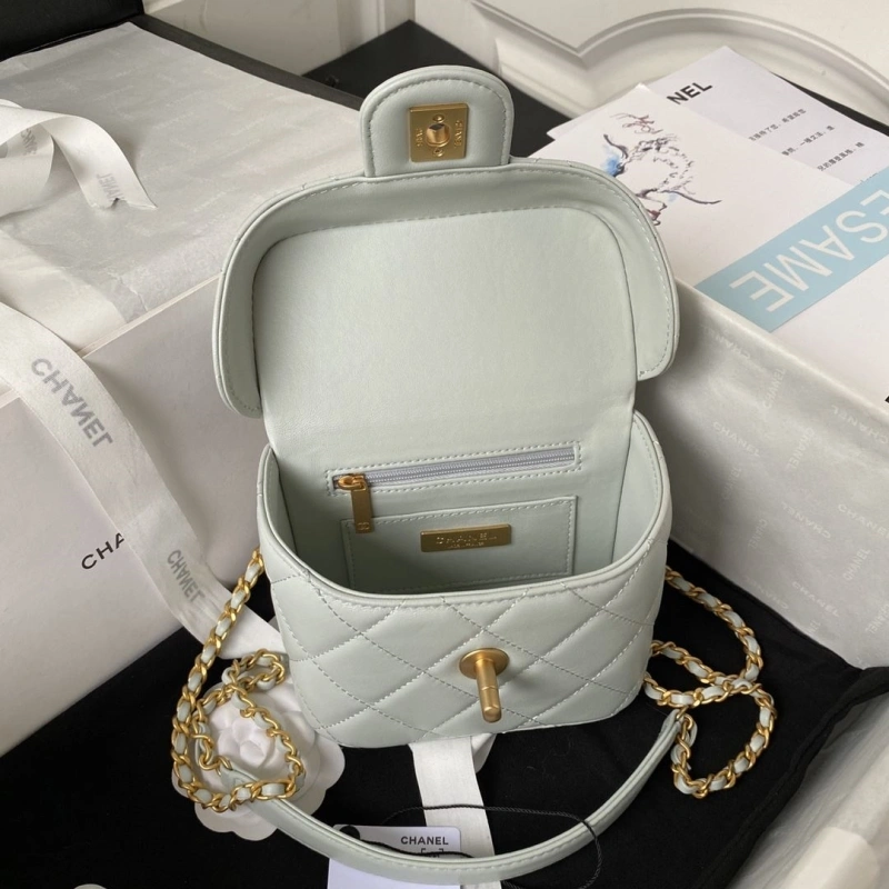 Ch**el cosmetic bags 4017-0421