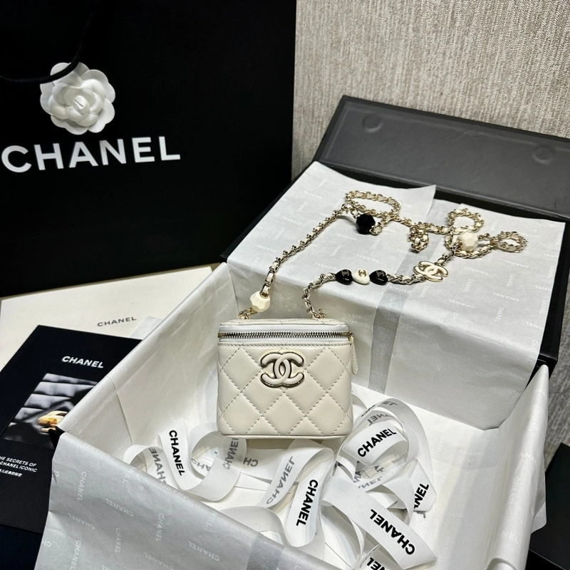 Ch**el cosmetic bags 4017-0464