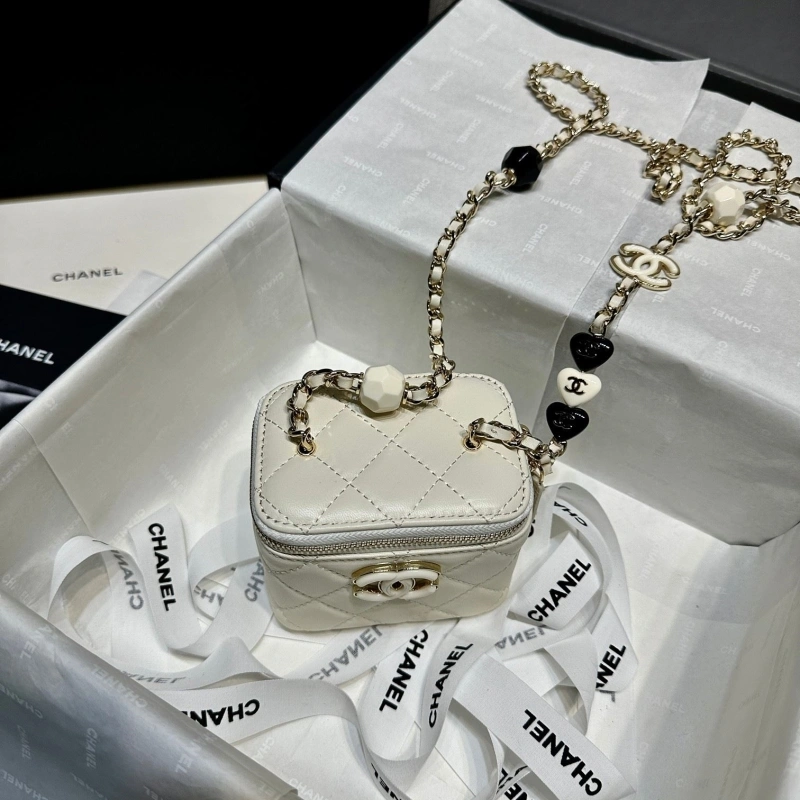 Ch**el cosmetic bags 4017-0464
