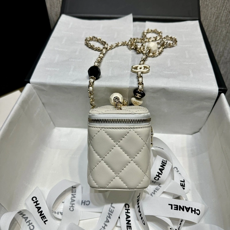 Ch**el cosmetic bags 4017-0464