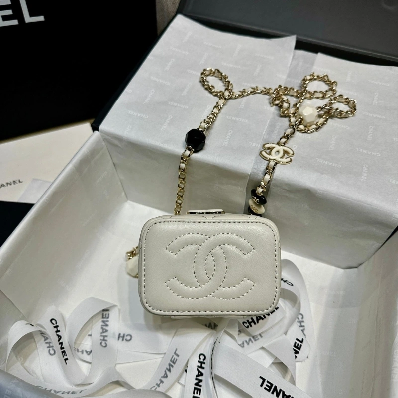 Ch**el cosmetic bags 4017-0464