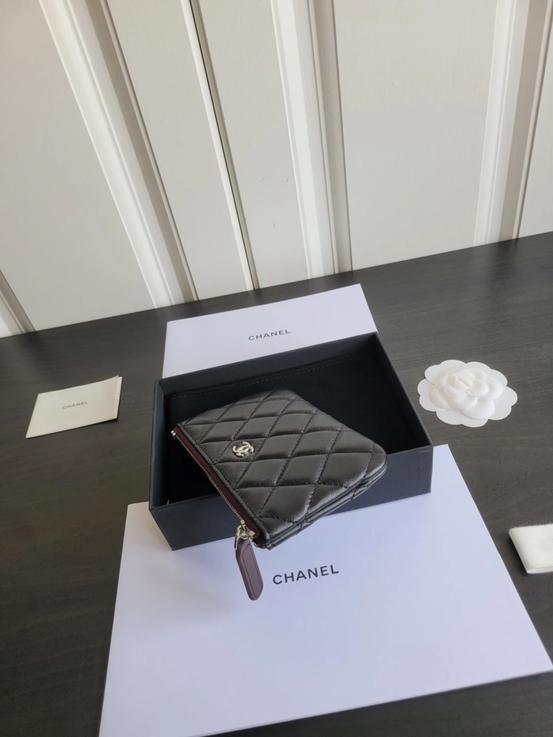 Ch**el wallets 4017-0472