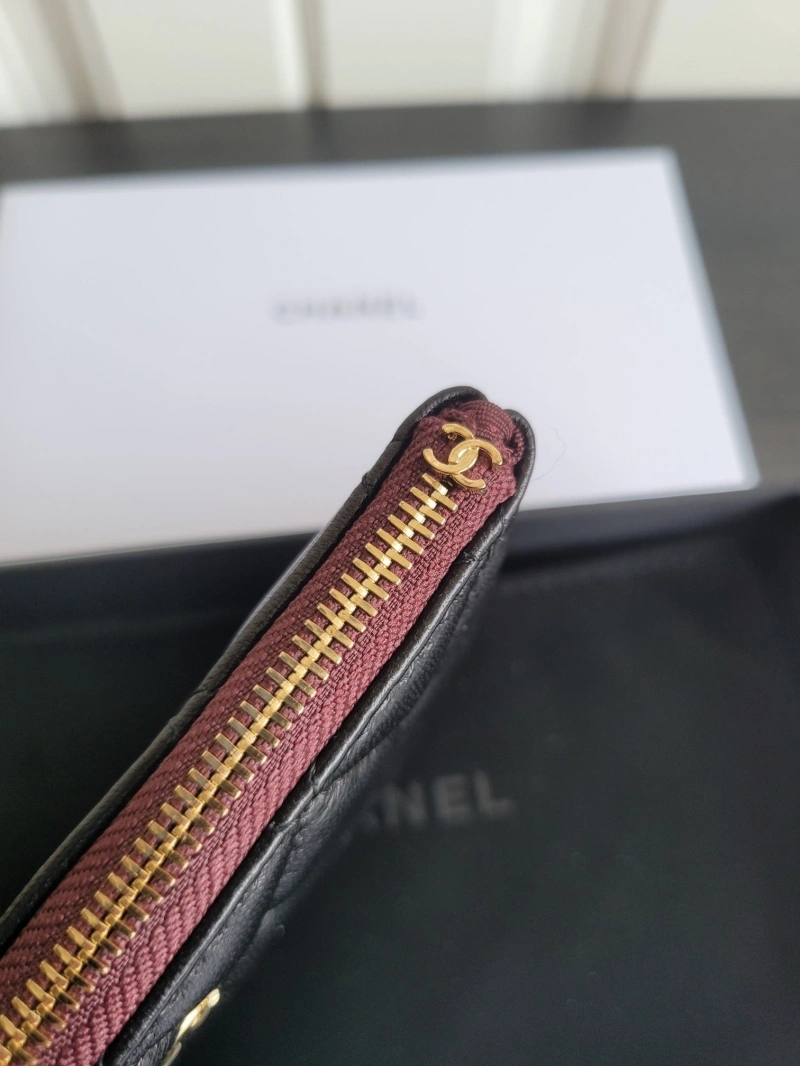 Ch**el wallets 4017-0473