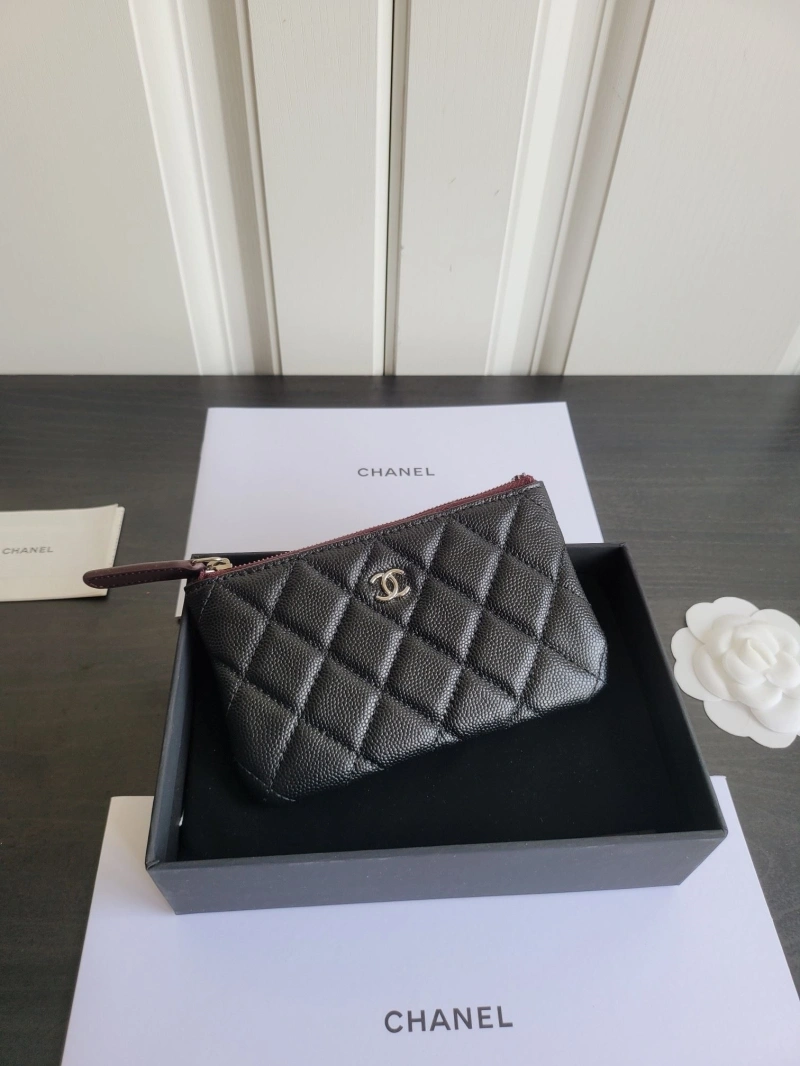 Ch**el wallets 4017-0475