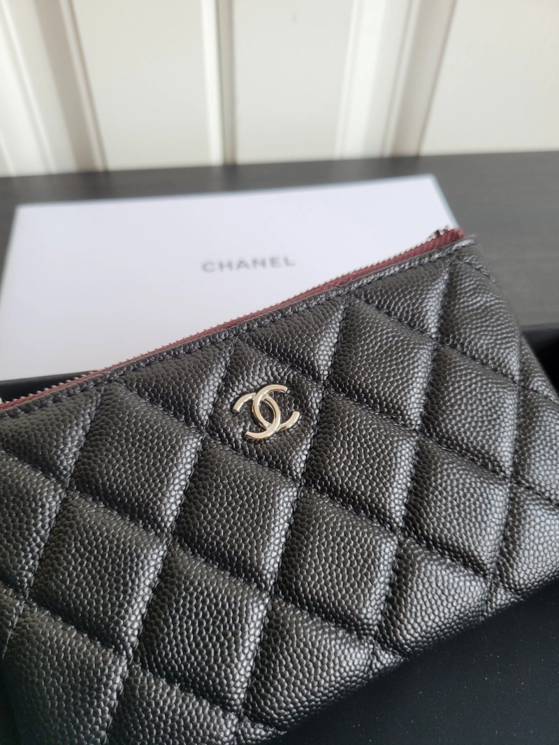 Ch**el wallets 4017-0475