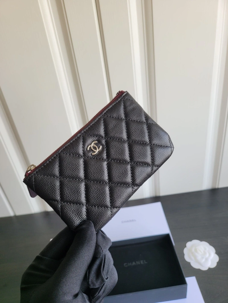 Ch**el wallets 4017-0475