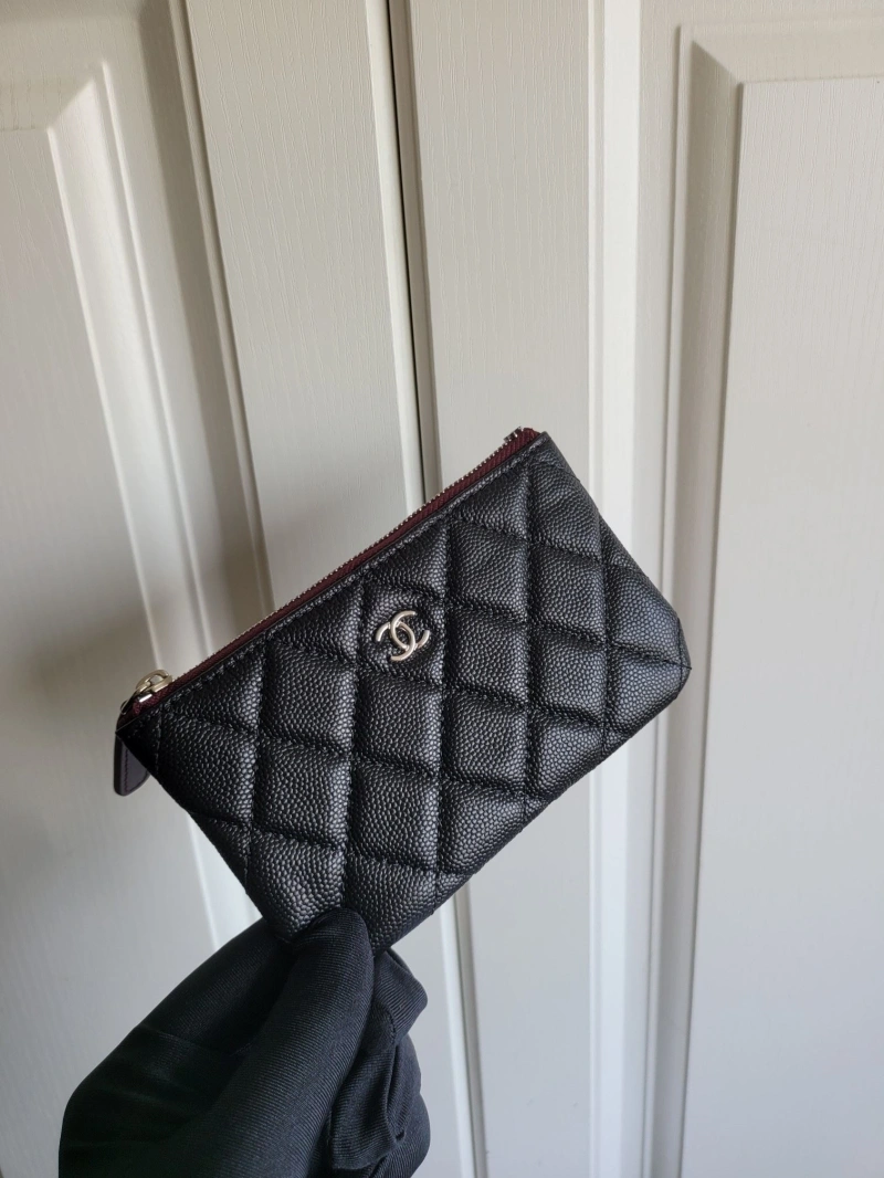 Ch**el wallets 4017-0475