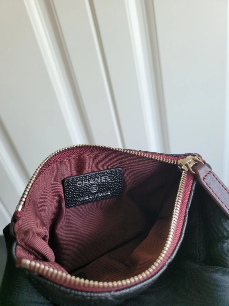 Ch**el wallets 4017-0475
