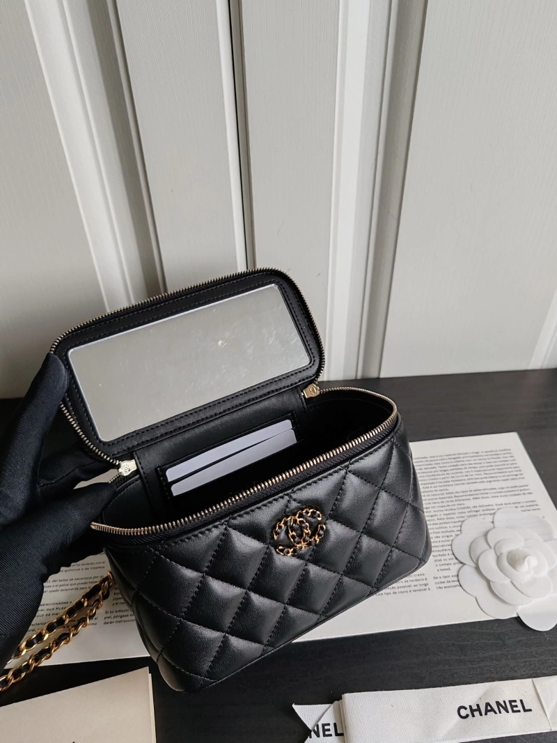 Ch**el cosmetic bags 4017-0499
