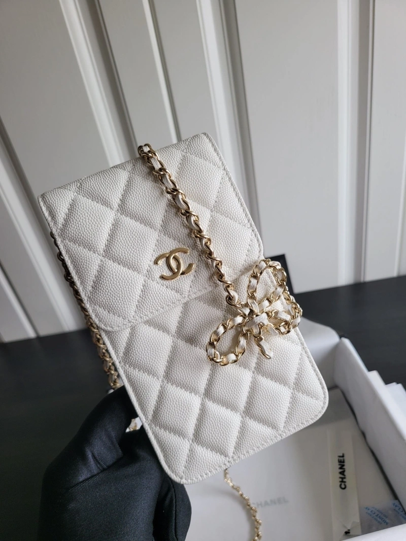 Ch**el wallets 4017-0562