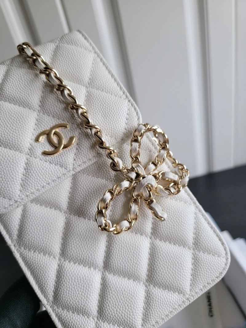 Ch**el wallets 4017-0562