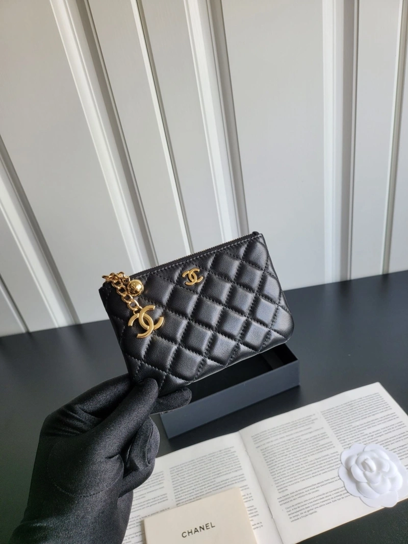 Ch**el wallets 4017-0564