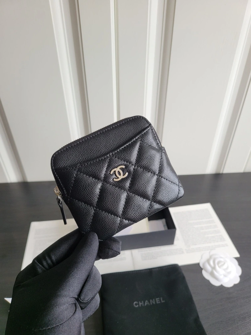 Ch**el wallets 4017-0570