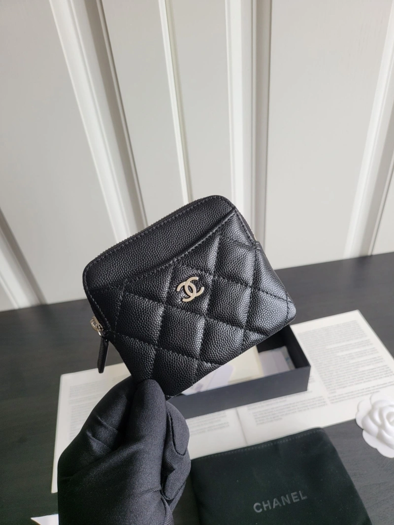 Ch**el wallets 4017-0570
