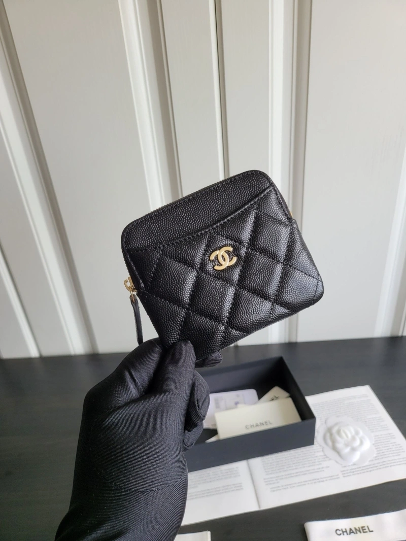 Ch**el wallets 4017-0571