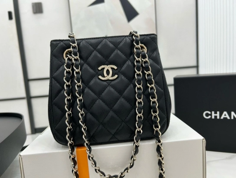 Ch**el shopping bags 4017-0666