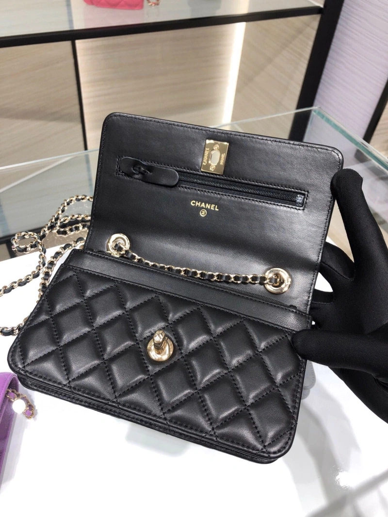 Ch**el woc bags 4017-0687