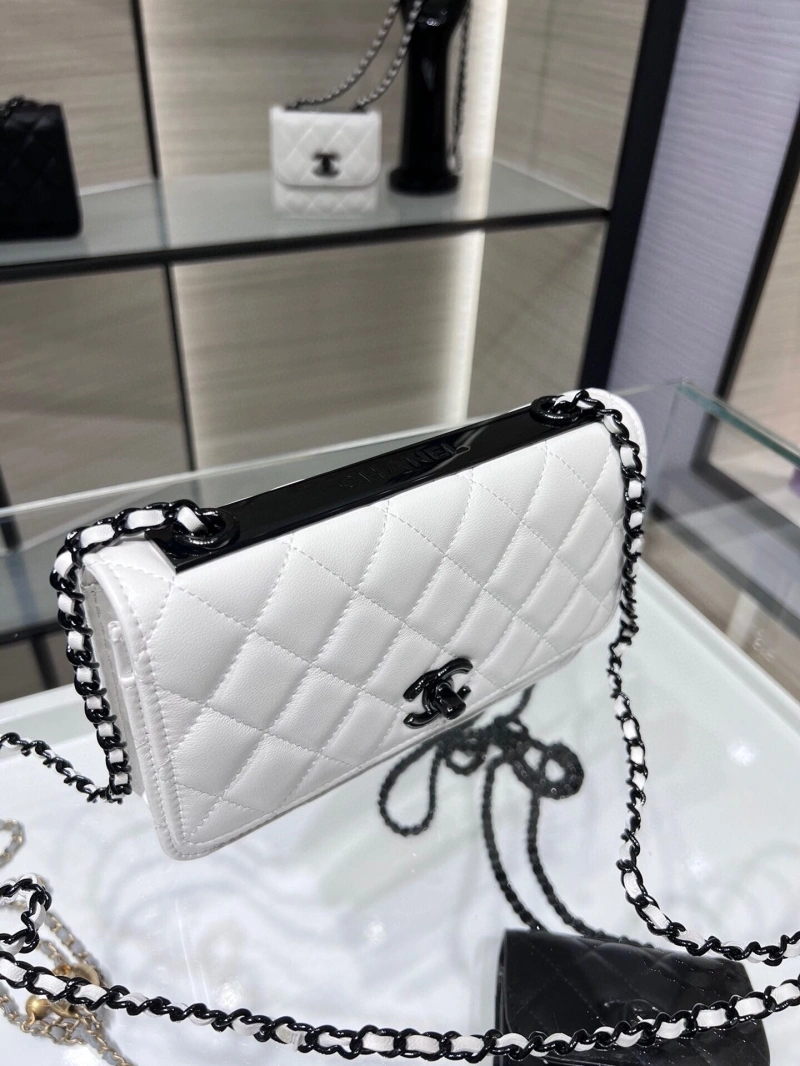 Ch**el woc bags 4017-0690