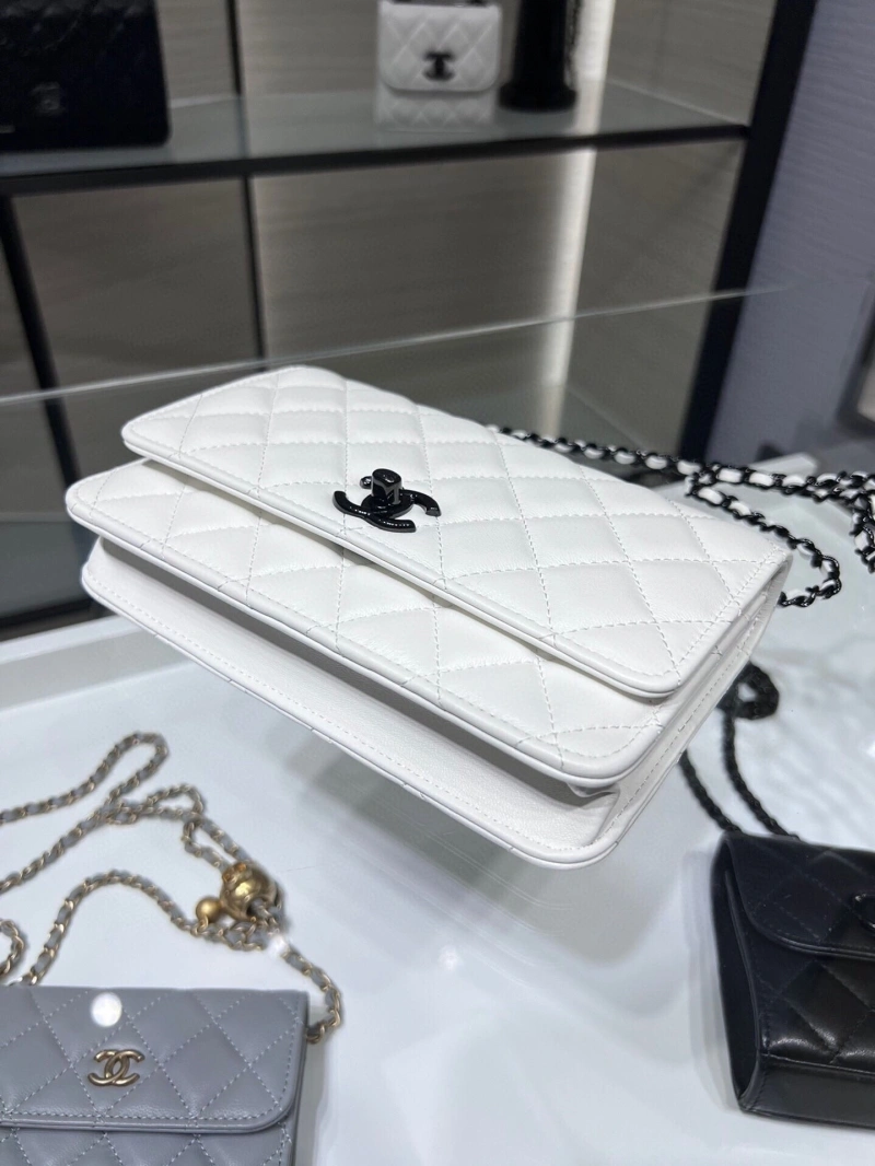 Ch**el woc bags 4017-0690