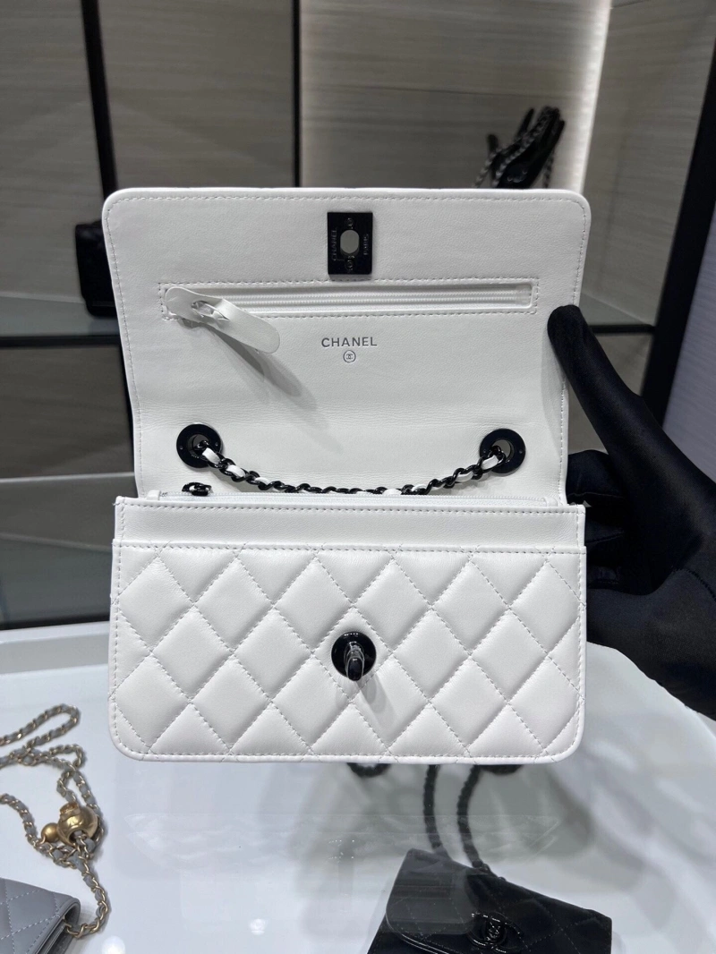 Ch**el woc bags 4017-0690