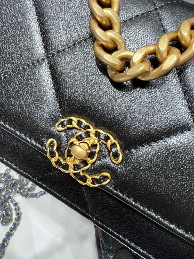 Ch**el 19 bags 4017-0694