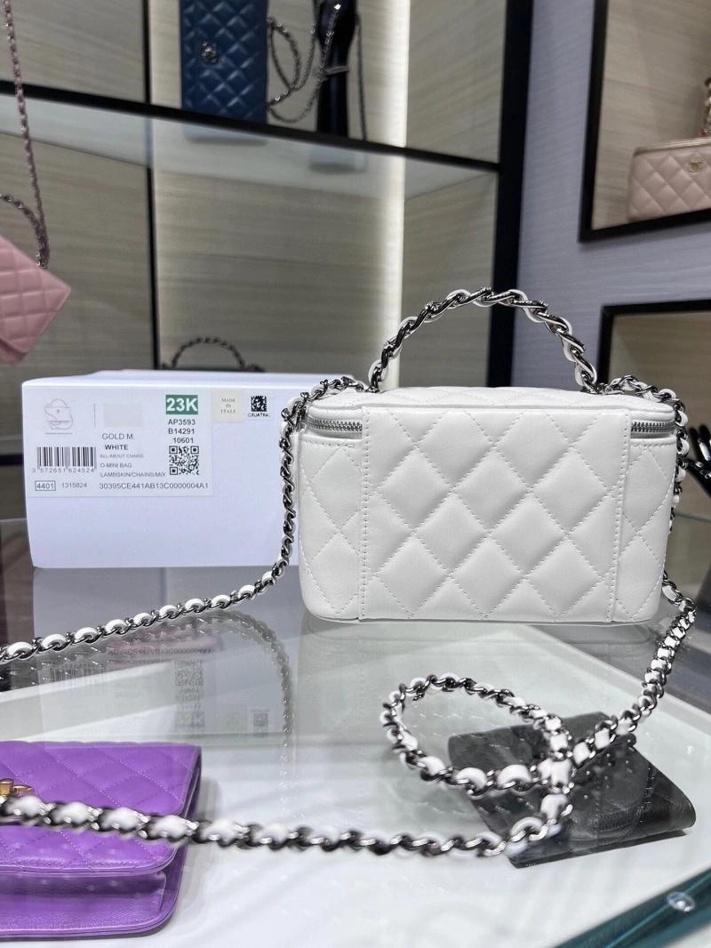 Ch**el cosmetic bags 4017-0704