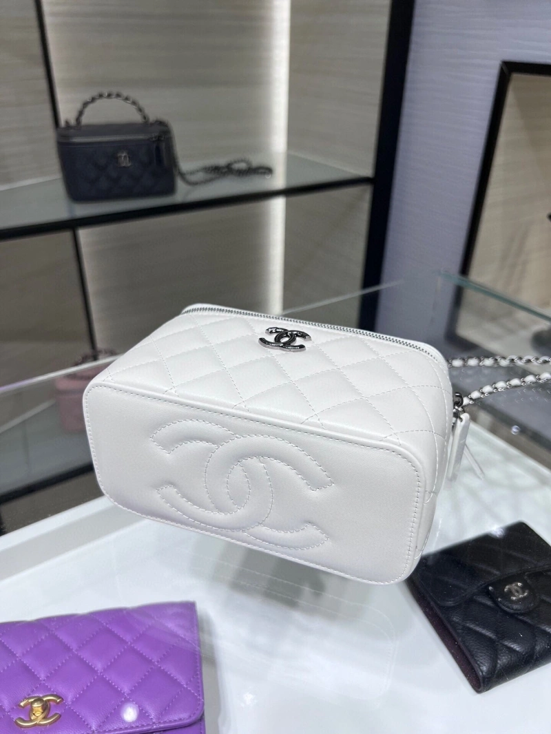 Ch**el cosmetic bags 4017-0704