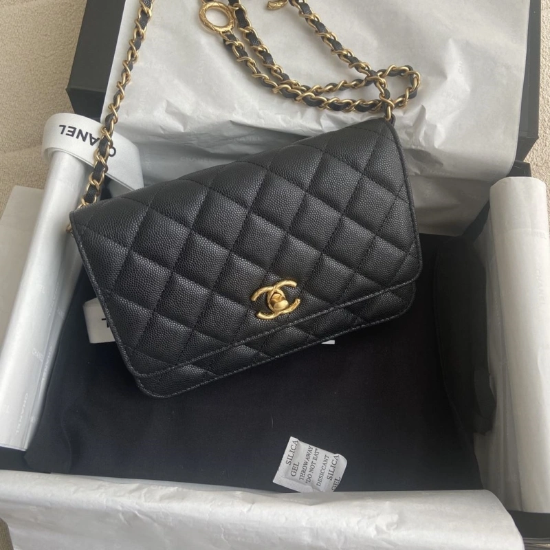 Ch**el woc bags 4017-0740
