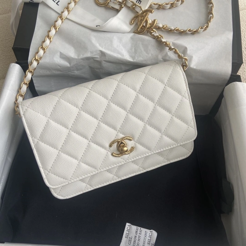 Ch**el woc bags 4017-0741