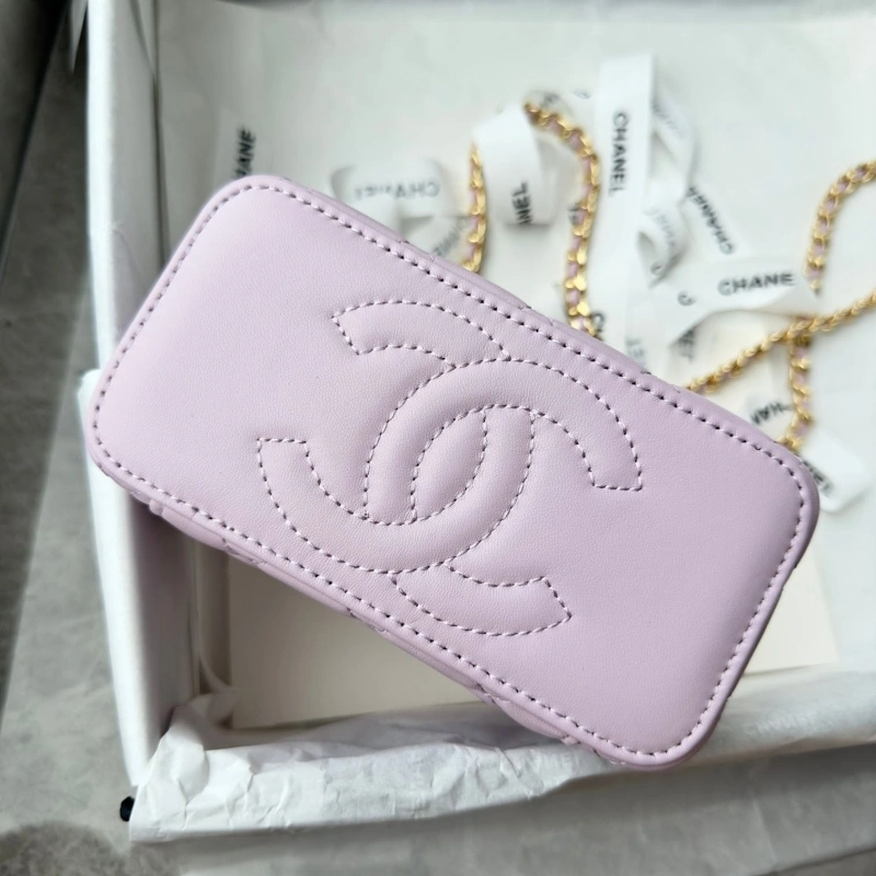 Ch**el cosmetic bags 4017-0764