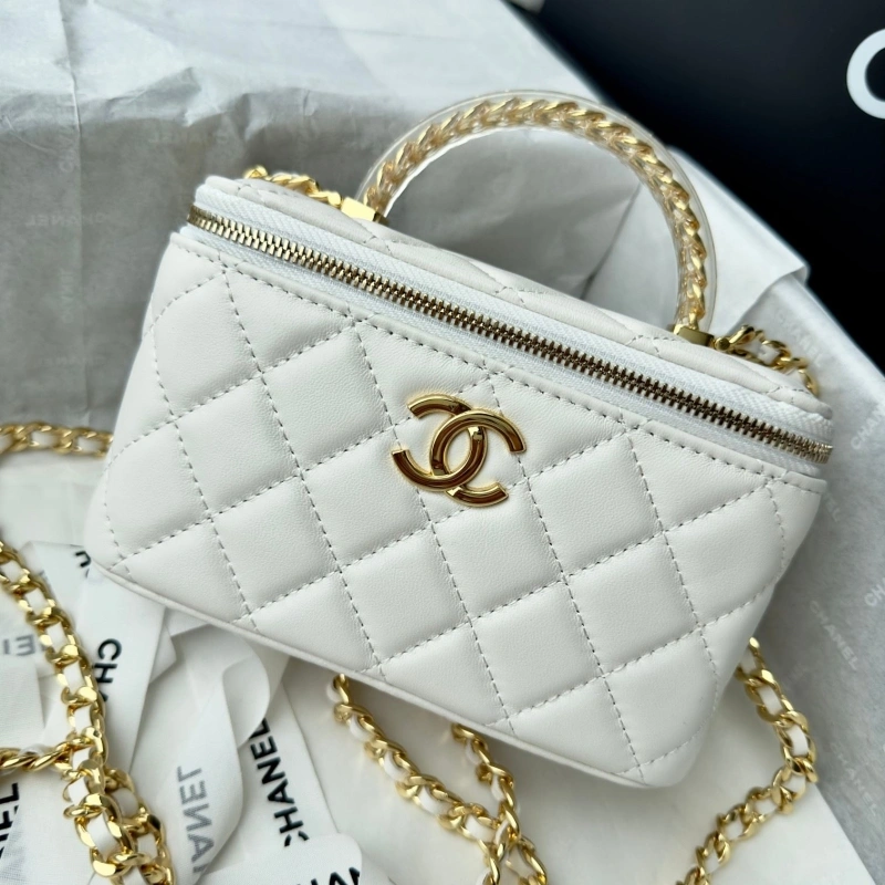 Ch**el cosmetic bags 4017-0765