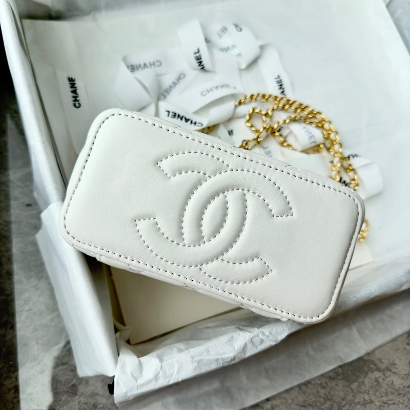 Ch**el cosmetic bags 4017-0765