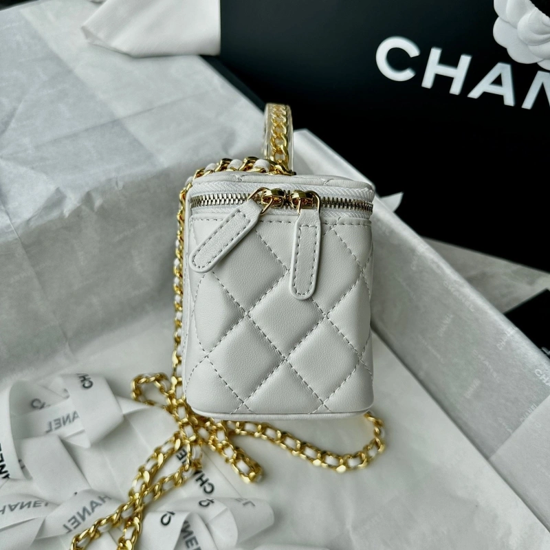 Ch**el cosmetic bags 4017-0765