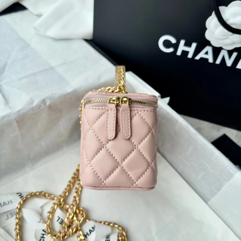 Ch**el cosmetic bags 4017-0766