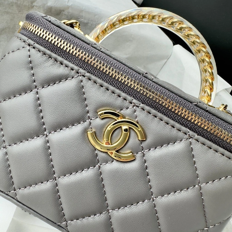 Ch**el cosmetic bags 4017-0766