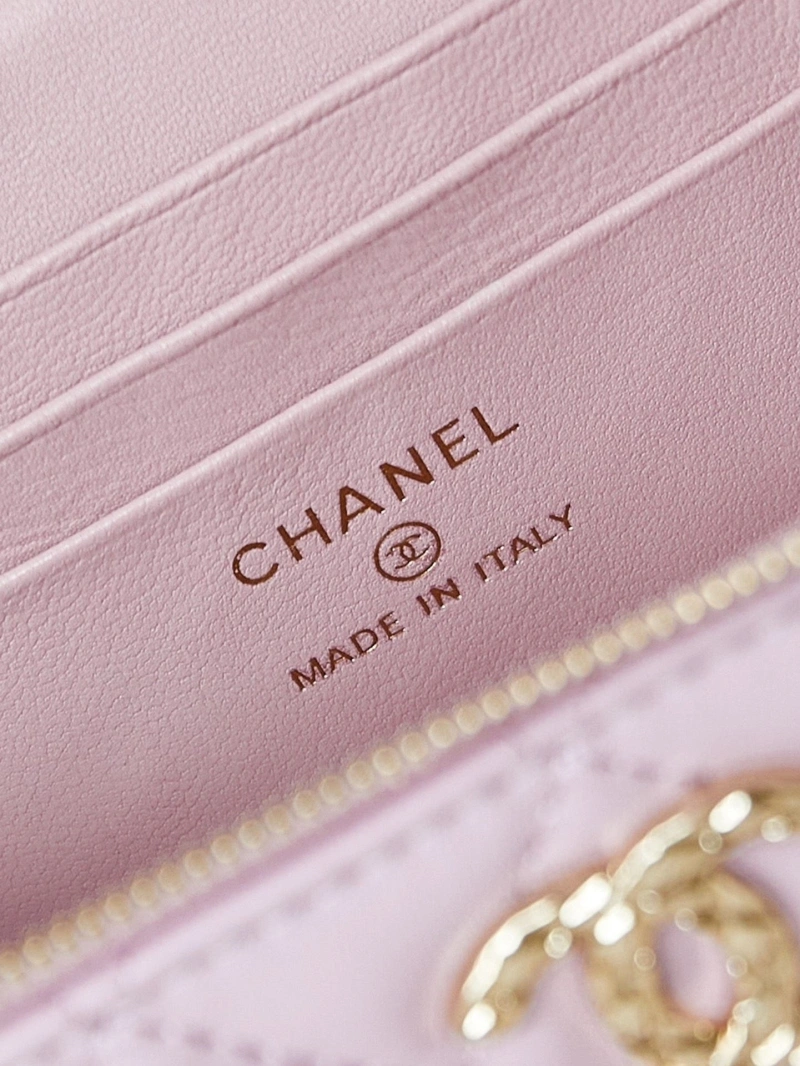 Ch**el cosmetic bags 4017-0810