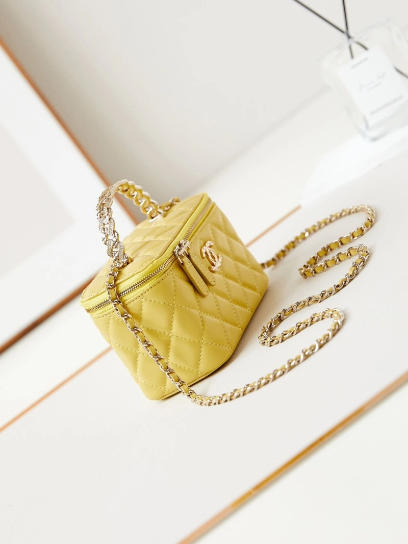 Ch**el cosmetic bags 4017-0814