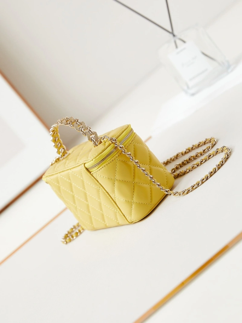 Ch**el cosmetic bags 4017-0814