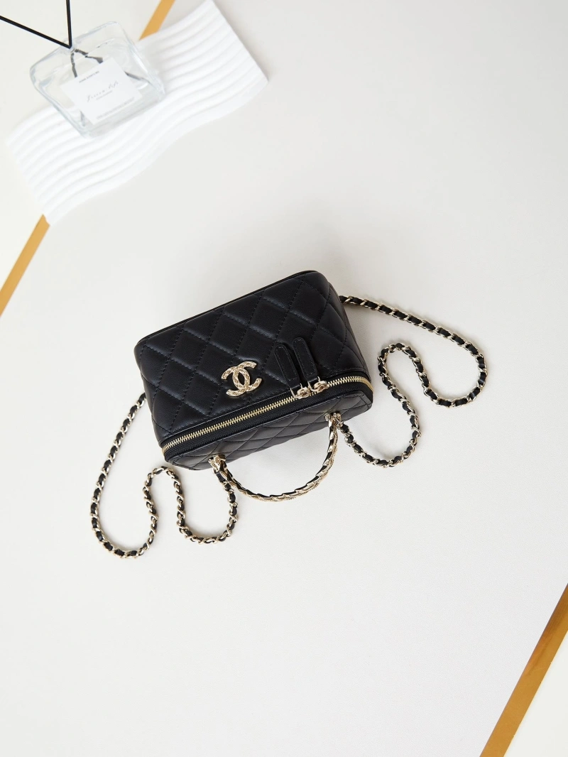 Ch**el cosmetic bags 4017-0817
