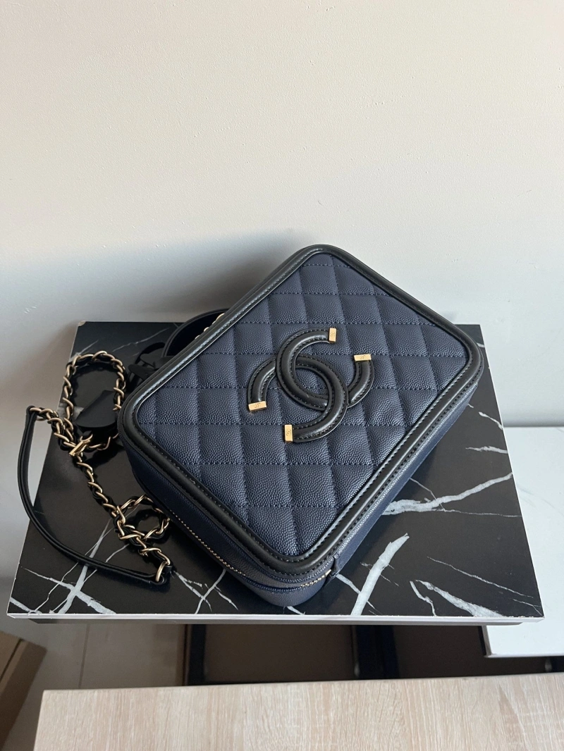 Ch**el cosmetic bags 4017-0821