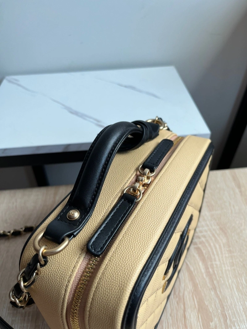 Ch**el cosmetic bags 4017-0823